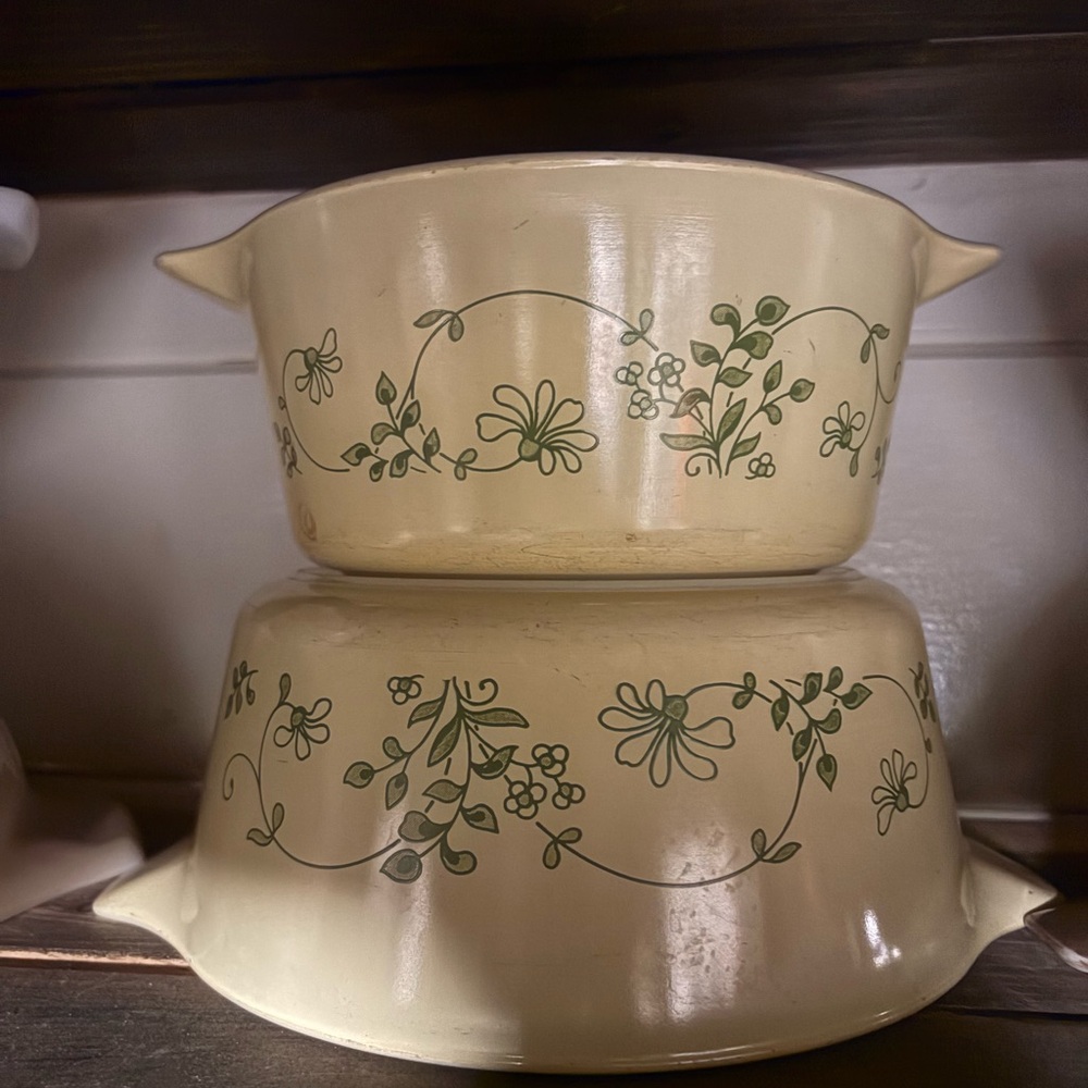 PYREX Shenandoah Cream and Green Floral Casserole Dish Set